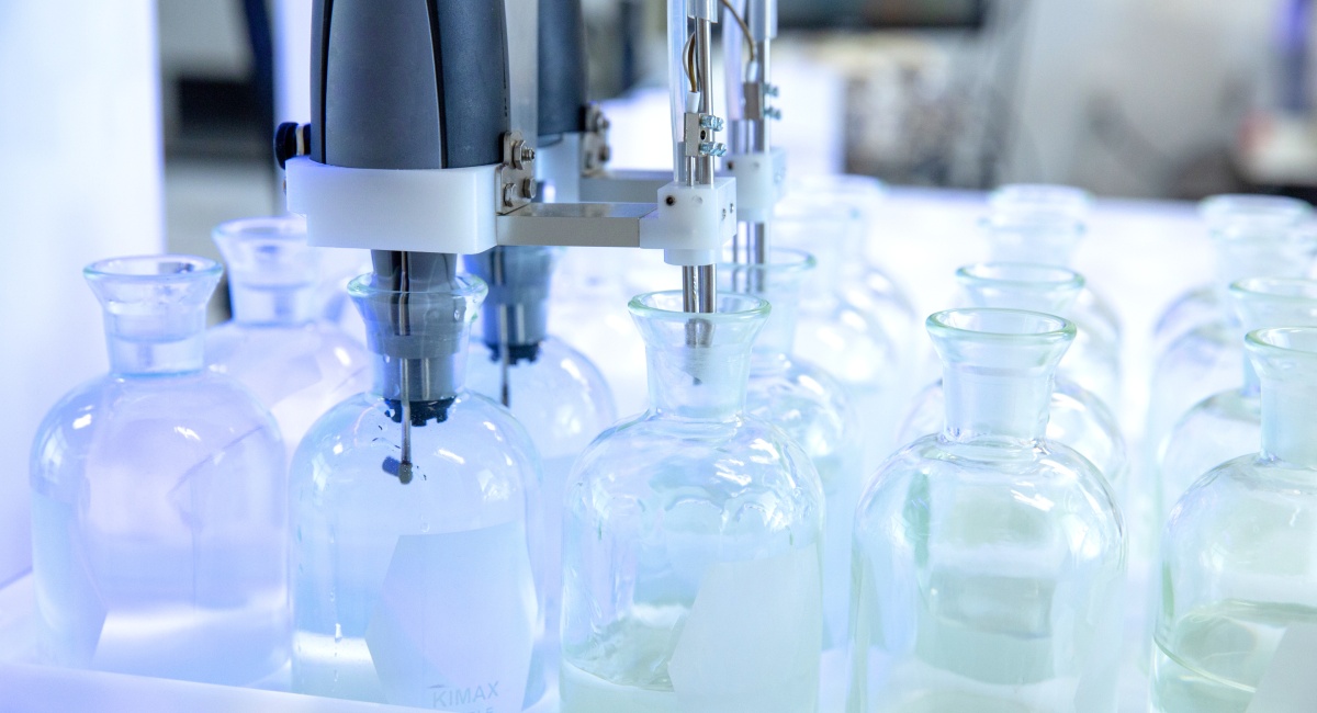 Discover the SEAL Analytical legacy, where innovation and expertise meet