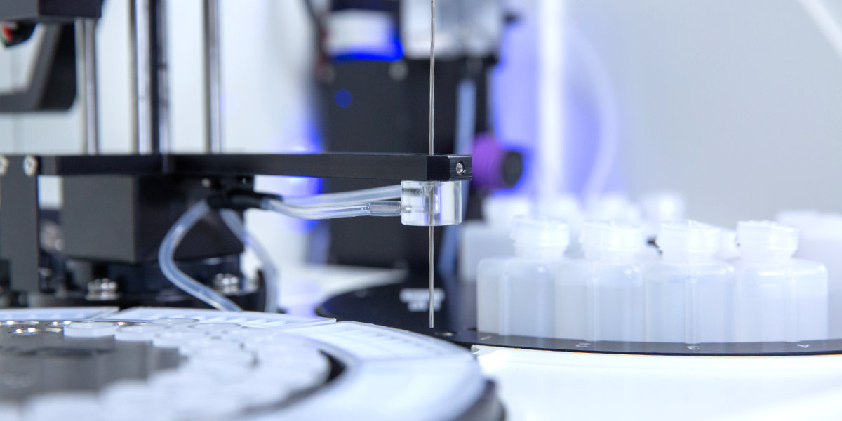 An AQ300 with probe washer for elimination of cross-contamination and low detection limits