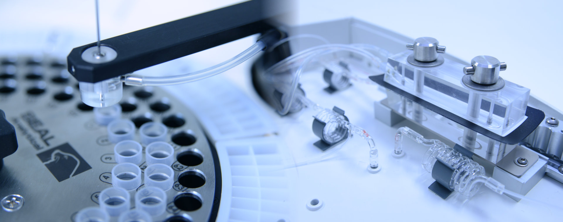 Discrete analyzers and continuous flow analyzers are both reliable technologies for automating colorimetric testing and nutrient analysis