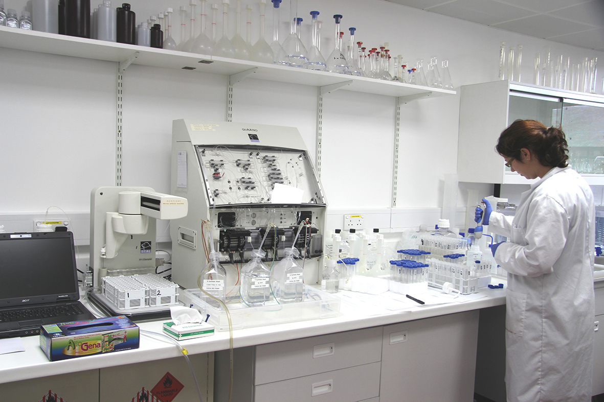 NOC's QuAAtro Segmented Flow Analyzer