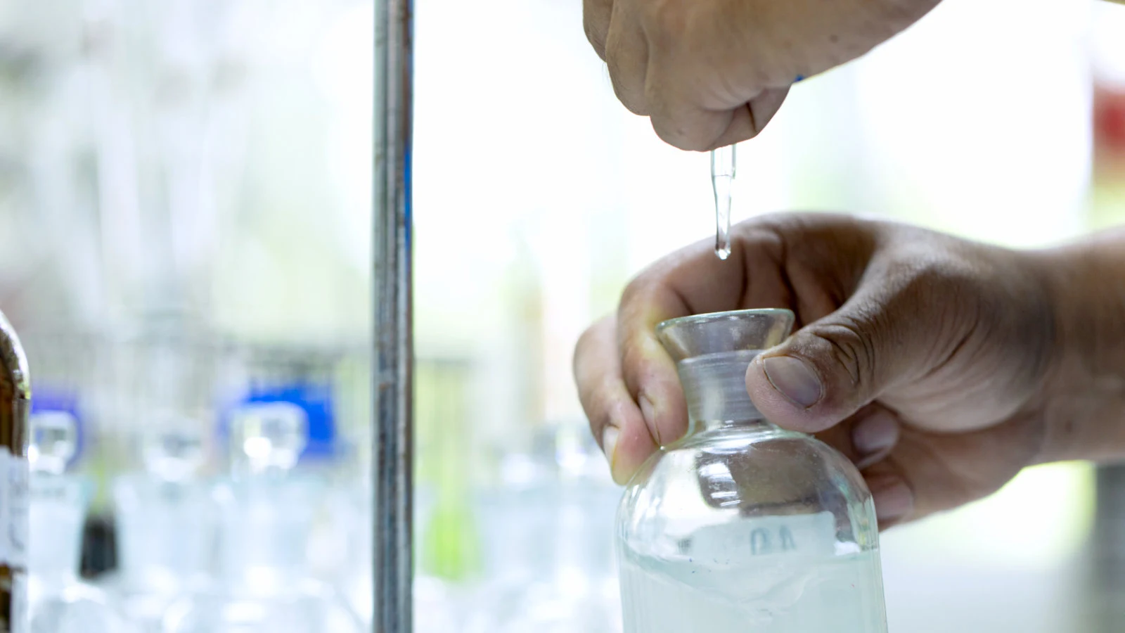 Manual addition of reagents to BOD bottles Manual addition of reagents to BOD bottles