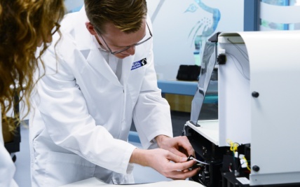 Service and Support Chemist